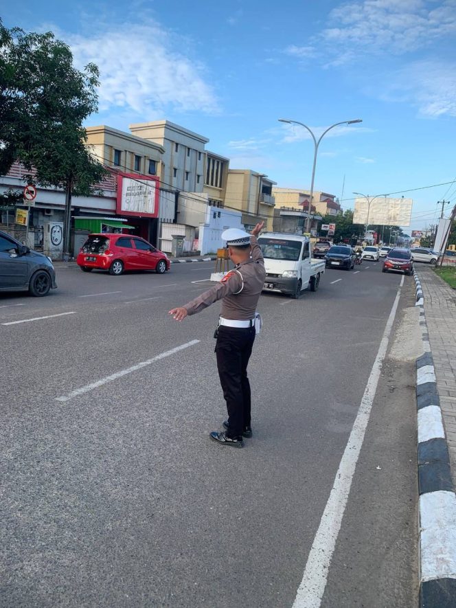 
 Satlantas Polres Bome Laksanakan Gatur Sore Jaga Kamseltibcarlantas