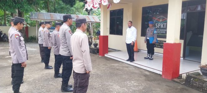 
 Apel Pagi Polsek Barebbo: Kanit reskrim Tekankan Kekompakan dan Respons Cepat Personil Jika ada Kejadian