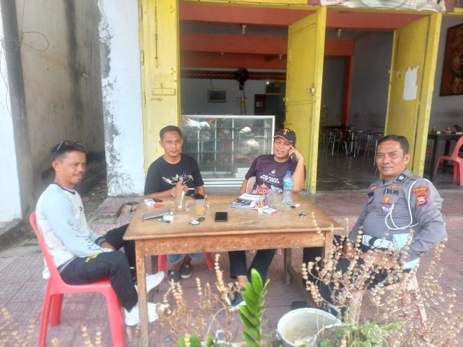 
 Polantas Menyapa, Polantas Bone Ajak Warga Tertib Berlalu Lintas Lewat Ngopi Bareng
