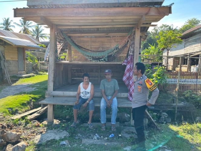 
 Menciptakan Situasi yang Aman dan Kondusif, Brigpol Rudianto Bangun Komunikasi Melalui Kegiatan Sambang Desa