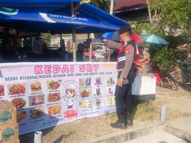 
 ‎Berdialog Dengan Warga, Kanit Samapta Polsek Cenrana Laksanakan Patroli Dialogis.