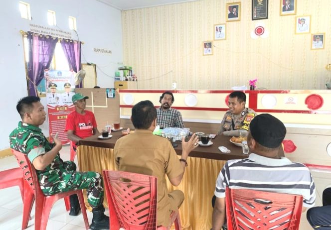 
 Bripka Hamdan Tinjau Langsung Pos Satkamling Usai Rapat Koordinasi di Pallette