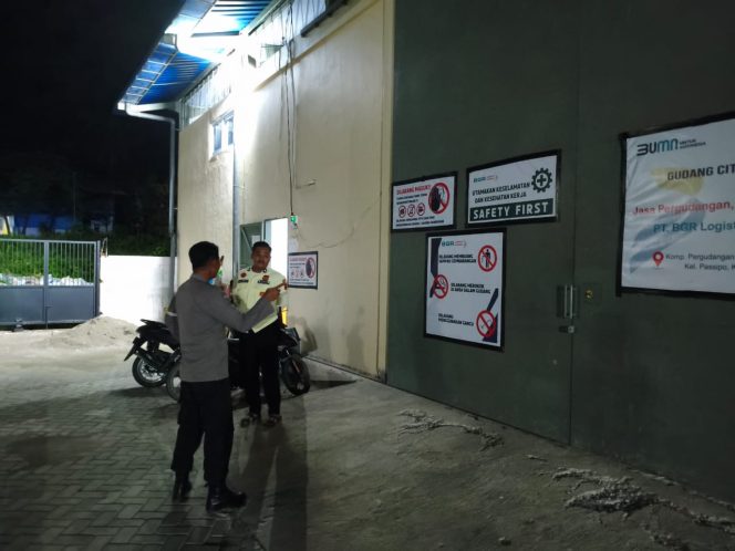 
 ‎Ciptakan Kamtibmas yang Kondusif, Personil Polsek Palakka Laksanakan Patroli di Jam Rawan