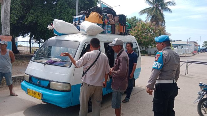
 Keberangkatan Kapal, Personil Lakukan Pelayanan Dan Pengamanan