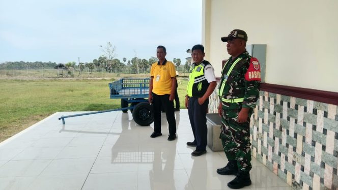 
 Polsek Awangpone Laksanakan Pemantauan Keberangkatan Pesawat ATR FLY JAYA Menuju Bandara Internasional Sultan Hasanuddin Makassar