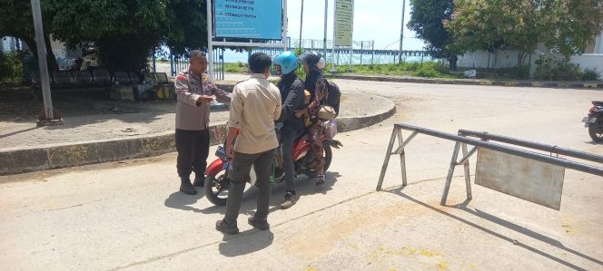 
 Beri Pelayanan Lakukan Pengamanan Saat Proses Pemuatan, Pastikan Rasa Aman Kepada Pengguna Jasa