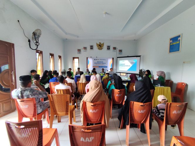 
 Bhabinkamtibmas Hadiri Seminar KKN IAIN Bone,Dorong Mahasiswa Berperan Aktif Di Masyarakat