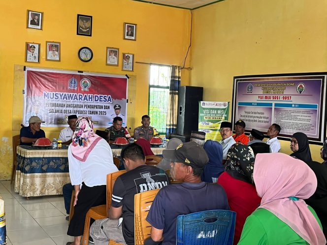 
 Bhabinkamtibmas Hadiri Musdes  Perubahan APBDes, Wujudkan Transparansi dan Akuntabilitas Pemerintahan Desa