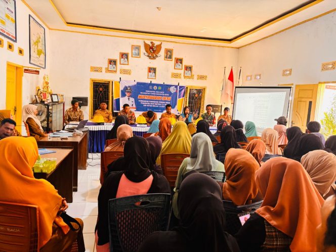 
 KAPOLSEK HADIR RAPAT  TA LUPA TITIP PESAN KAMTIBMAS ,POLSEK TONRA, POLRES BONE