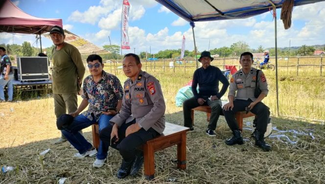 
 Aipda Ridwan  Lakukan Pam ,Ta Lupa Titip Pesan Kamtibmas , Guna Cegah Kriminalitas, Polsek Tonra , Polres Bone