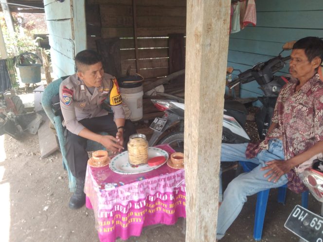 
 Bhabinkamtibmas ini Berupaya Hadir di Desa Binaan Demi Mewujudkan Kamtibmas yang Kondusif
