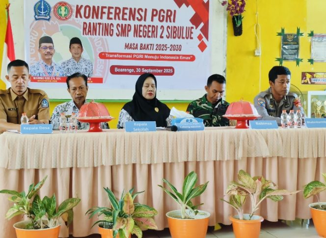 
 Konferensi PGRI Ranting SMPN 2 Sibulue Masa Bakti 2025–2030, Bhabinkamtibmas dan Babinsa Hadir
