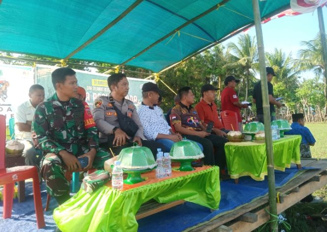 
 Polsek Sibulue Pantau Situasi Kamtibmas dalam Lomba Pacuan Kuda “Maltas Cup IV” di Desa Mallusetasi