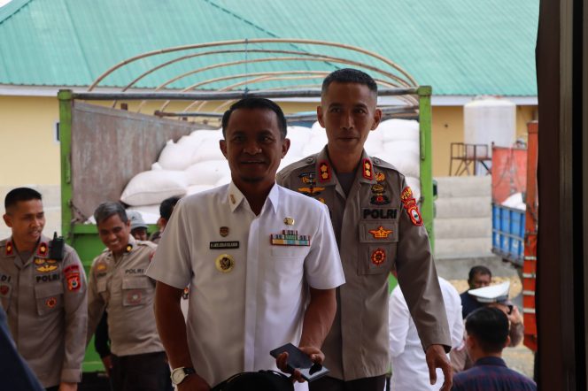 
 Bupati dan Kapolres Bone Resmikan Gudang Jagung, Dukung Ketahanan Pangan Daerah