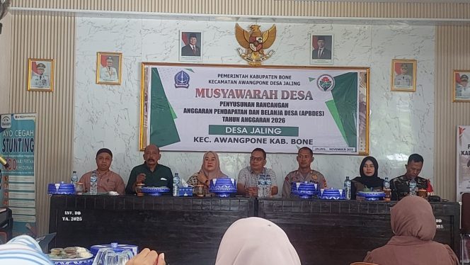 
 Kapolsek Awangpone Musyawarah APBDes Tahun Anggaran 2026 Desa Jaling