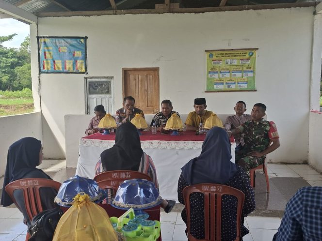 
 Bhabinkamtibmas Hadiri Tudang Sipulung di Desa Lakukang, Wujudkan Sinergi Menyambut Musim Tanam