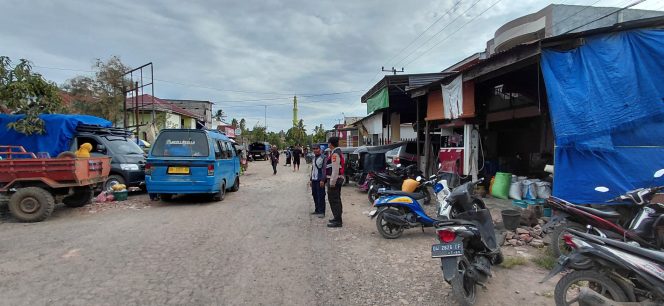 
 Pengamanan Arus Lalu Lintas di Pasar Tanrung Berjalan Aman dan Lancar
