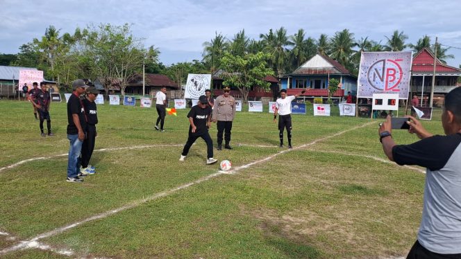 
 Wakapolsek Ajangale Hadiri Pembukaan Turnamen Mini Soccer “Prima Cup I” Kelurahan Pompanua Riattang