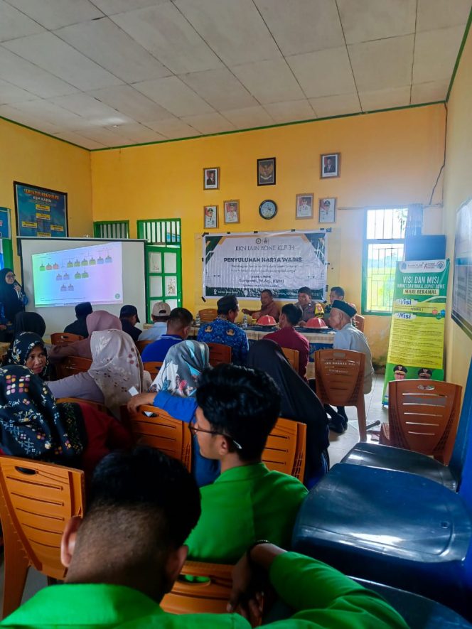 
 Bhabinkamtibmas Polsek Mare Hadiri Sosialisasi Harta Waris Di Wilayah Binaannya