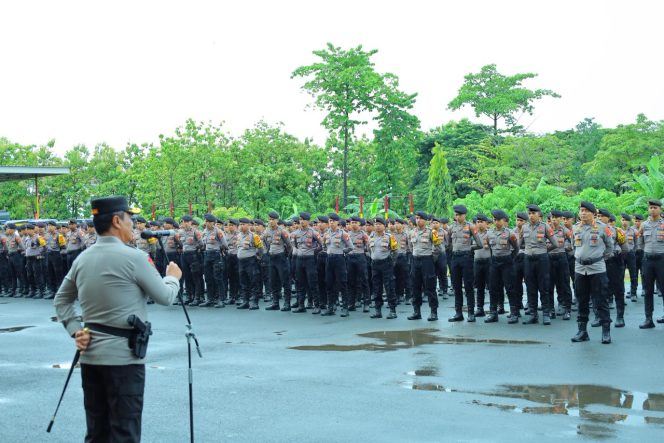 
 Kapolda Sulsel Pimpin Apel Bersama Personel Ditsamapta Polda Sulsel
