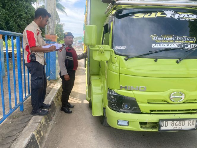 
 Cegah Muatan Illegal, Lakukan Pemeriksaan Muatan dalam Kendaraan
