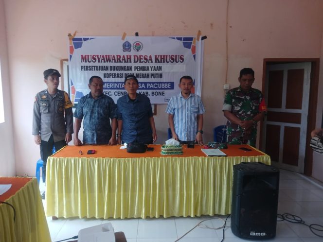 
 ‎Bhabinkamtibmas Polsek Cenrana Hadiri Musdesus Di Desa Watang Ta
