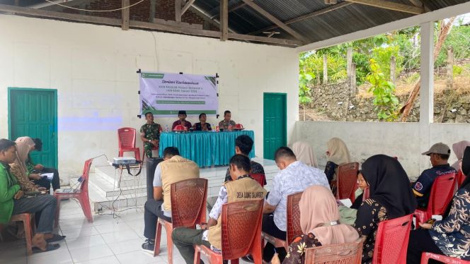 
 Perkuat Ekonomi Desa, Bhabinkamtibmas Hadiri Seminar Kewirausahaan Mahasiswa KKN Di Wilayah Binaannya
