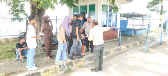 
 Pastikan Kendaraan Sesuai Prosedur Penyeberangan,  Personil Lakukan Pemeriksaan