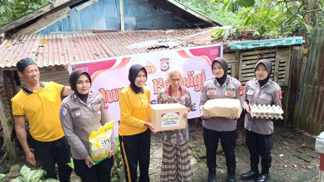 
 JUMAT BERBAGI POLRES BONE: Wujud Kepedulian Terhadap Sesama