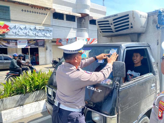 
 Satlantas Polres Bone Gelar Sosialisasi Ops Zebra 2025 Bagi Pengguna Jalan