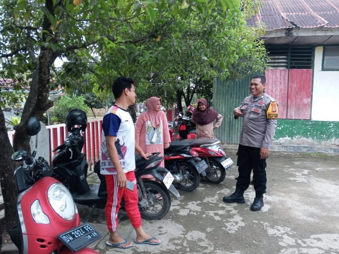 
 Menjaga Kamtibmas di Desa Binaan, Brigpol Sultan Berdialog Bersama Warga