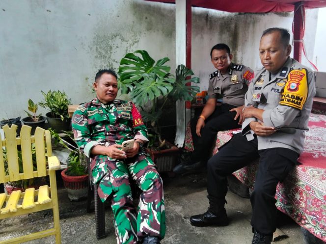 
 Bhabinkamtibmas dan Babinsa Kompak Jaga Keamanan Desa Ajangpulu