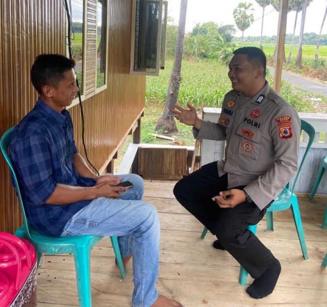 
 Brigpol Maman Menguatkan Silaturahmi di Desa Binaan Melalui Sambang Rutin Menemui Warga