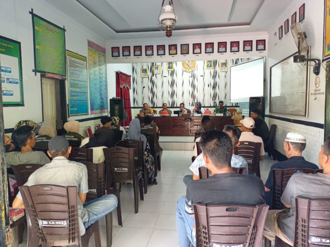 
 Waka Polsek Awangpone Tudang Sipulung Brigade Pangan Mahardika Desa Cakke Bone