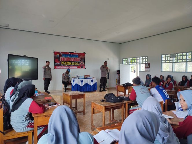 
 ‎Polsek Cenrana Laksanakan Penyuluhan Bahaya Penyalahgunaan Narkoba Di SMAN 27 Bone.