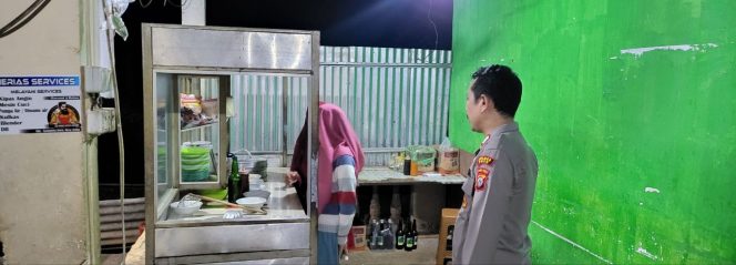 
 Bripka Zaenal  Kunjugi Pos Kamlin Titip Pesan Kamtibmas ,Tujuan Keamanan Polsek Tonra ,Polres Bone