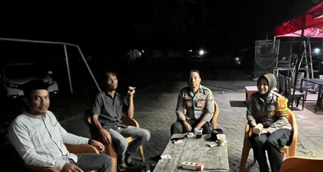 
 Melalui kegiatan sambang, Polwan ini Dapat Berdialog Langsung Bersama Warga
