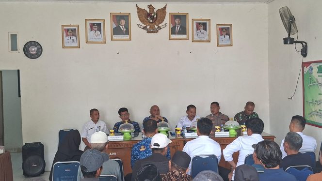 
 Bhabinkamtibmas Desa Ulo Hadiri Musyawarah Pembentukan Panitia Pilkades