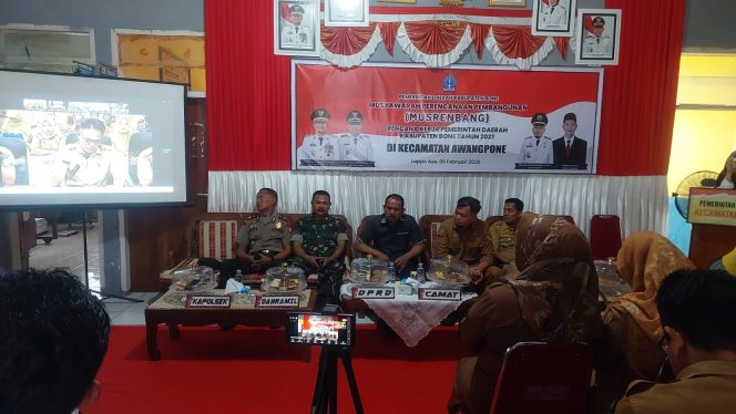 
 Kapolsek Awangpone Musrenbang RKPD Kabupaten Bone Tahun 2027 Tingkat Kecamatan Awangpone