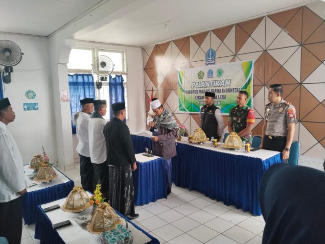 
 ‎Kapolsek Palakka Hadiri Pelantikan dan Pengukuhan Pengurus Majelis Ulama Indonesia