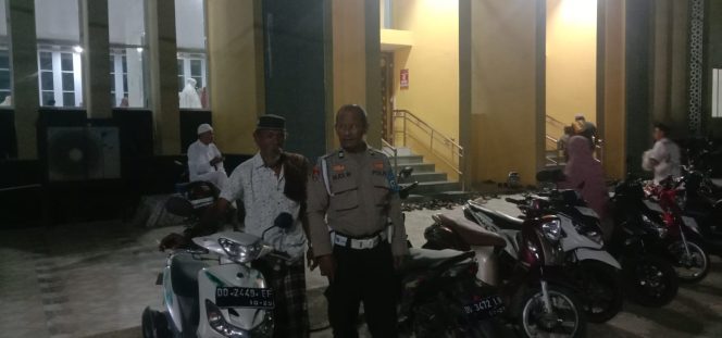 
 Jamaah Masjid Istiqbal: Terima Kasih Polsek Sibulue