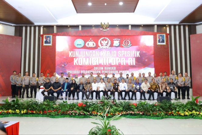 
 Polda Sulsel Terima Kunjungan Kerja Spesifik Komisi III DPR RI, Bahas Implementasi KUHP dan KUHAP Baru