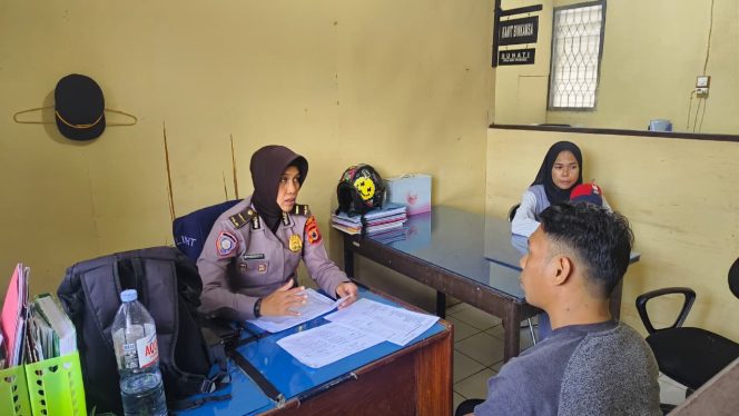 
 Kanit Binkamsa Sat Binmas Polres Bone Berikan Arahan kepada Satpam Terkait Perpanjangan KTA