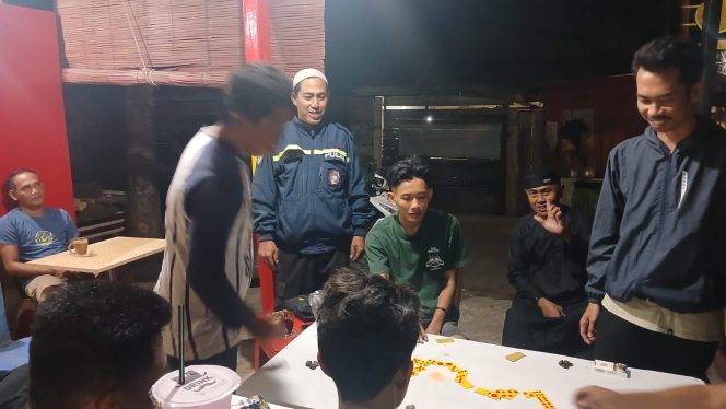 
 Jaga Kondusifitas Wilayah, Aiptu Arwin Aktif Kunjungi Pos Satkamling