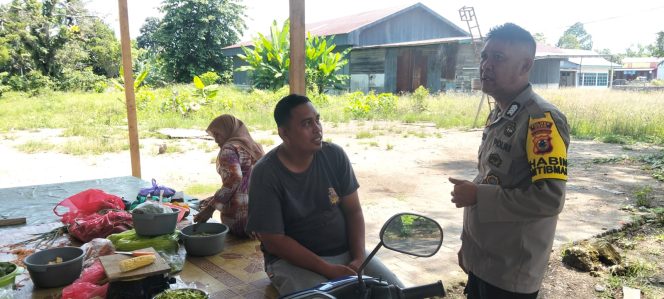 
 Bripka Sultan Ingatkan Warga Biru Periksa Listrik dan Kompor Sebelum Tinggalkan Rumah