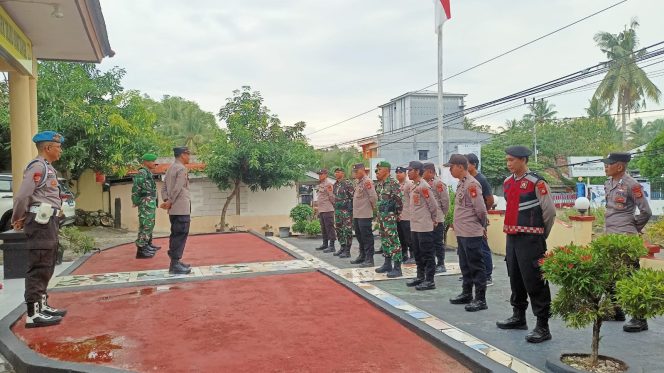 
 Apel gabungan TNI-Polri di Tokaseng, Jaga Kamtibmas di Malam Idul Fitri
