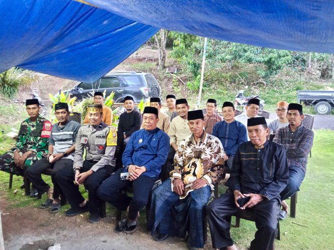 
 Pererat silaturahmi Ramadhan, bhabinkamtibmas Polsek Ponre kawal kegiatan safari kecamatan