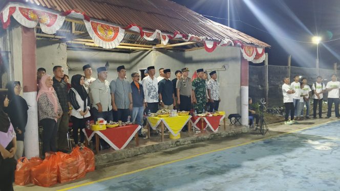 
 Kapolsek Sibulue Hadiri Penutupan Liga Futsal Ramadhan Kecamatan Sibulue