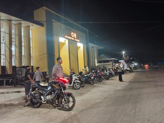 
 Polisi Siaga, Ibadah Tenang dan Nyaman