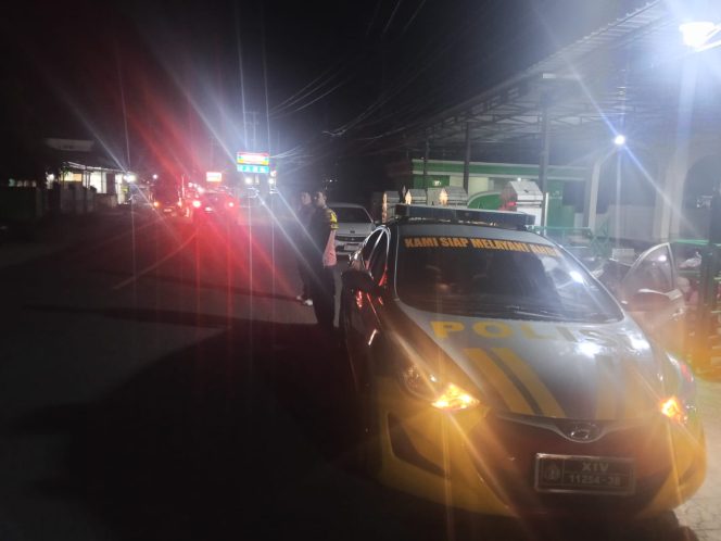 
 Personil Polsek Mare Patroli Unit Samapta Secara Rutin di Malam Hari